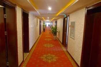 Zhengzhou Youna Hotel Huaihe Road Extérieur photo